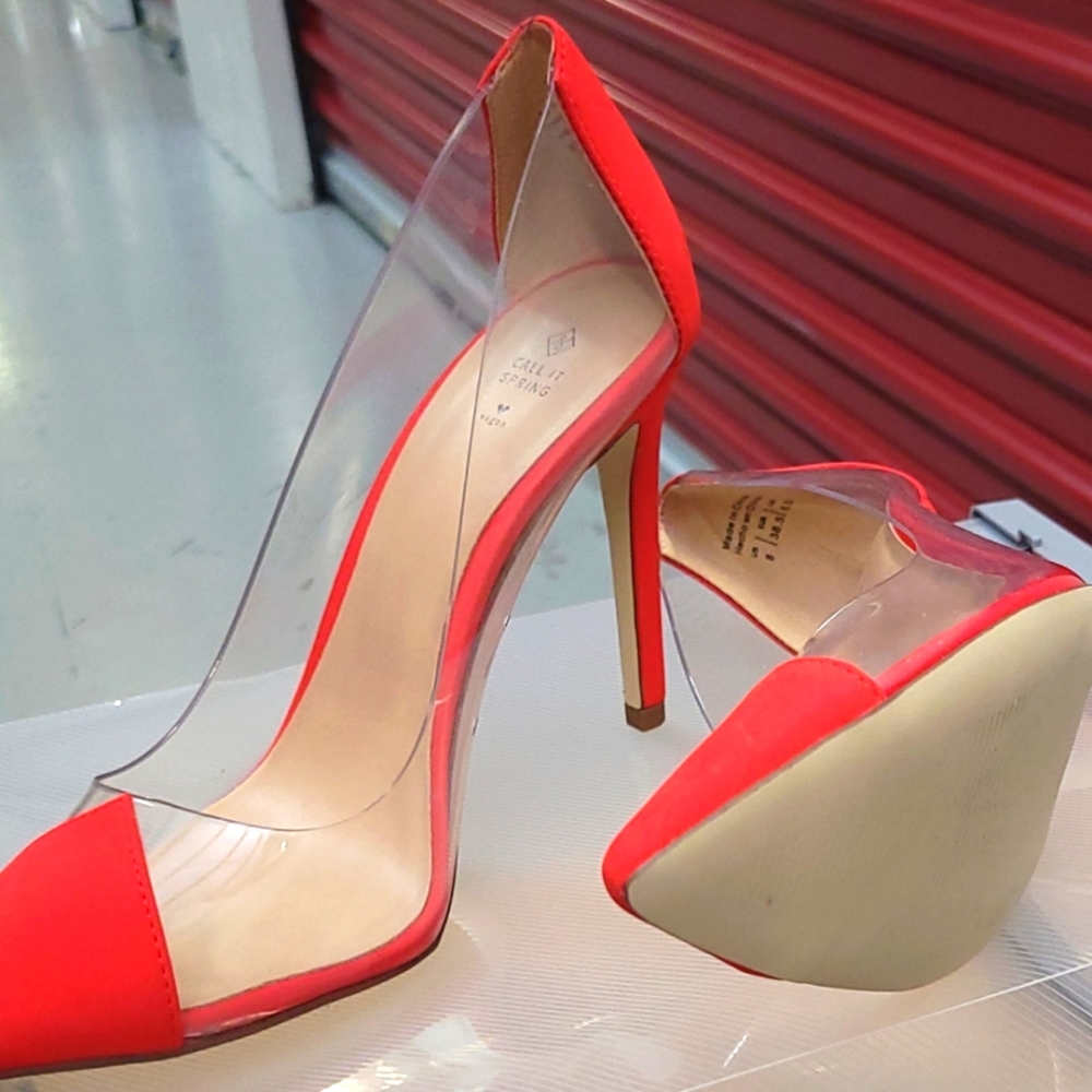 Shoes - Picture 2 of 4